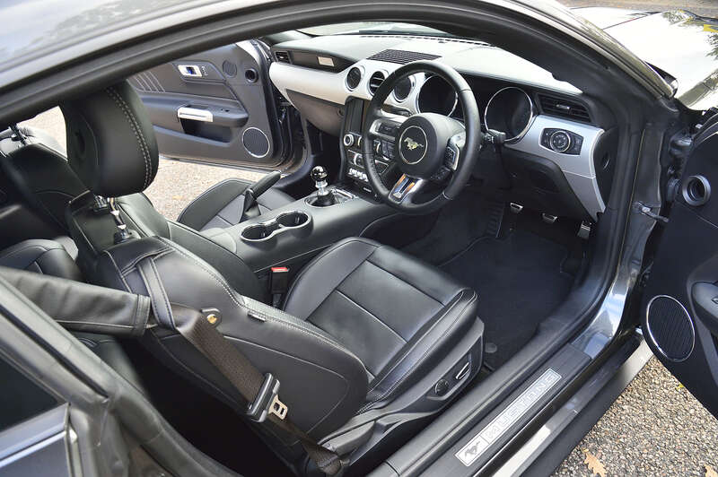 Used Ford Mustang 2016 for sale - 76350343: Photo 2