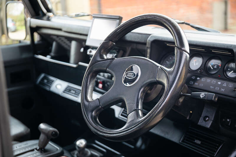 Used Land Rover Defender 90 1998 for sale - 78102180: Photo 11
