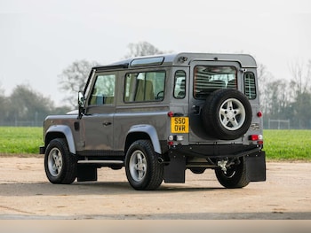 Used Land Rover Defender 90 1998 for sale - 78102180: Photo