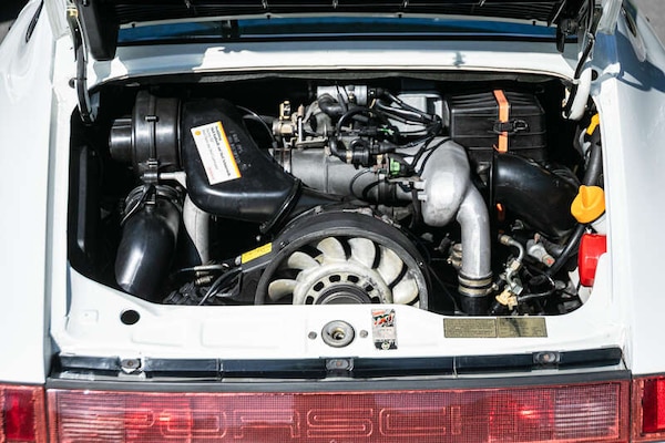 Used Porsche 911 for sale - 76153939: Photo 3