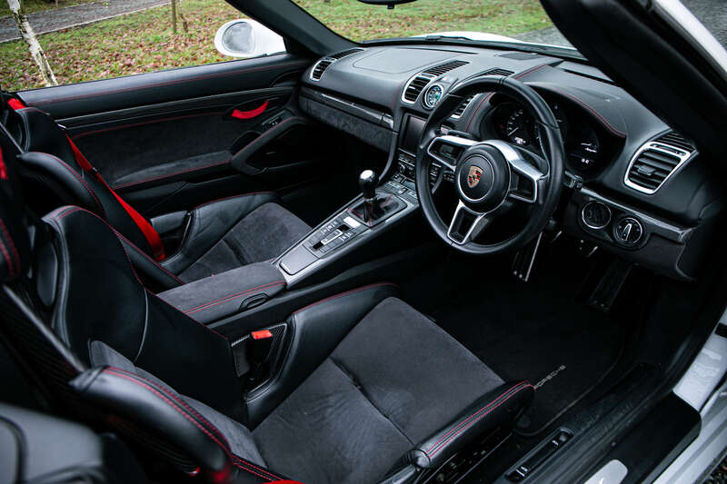 Used Porsche Boxster 2016 for sale - 77280104: Photo 2