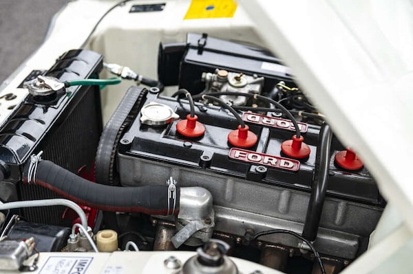 Used Ford Escort 2005 for sale - 76338244: Photo 18