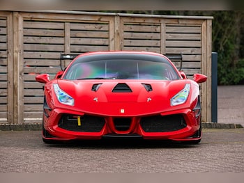 Used Ferrari 488 2023 for sale - 77238660: Photo
