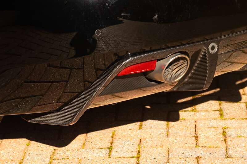 Used Aston Martin DBS 2010 for sale - 76473944: Photo 18