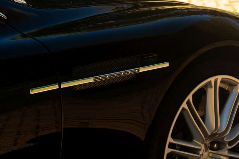 Used Aston Martin DBS 2010 for sale - 76473944: Photo 23