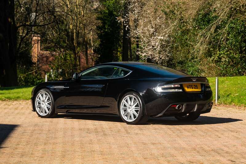 Used Aston Martin DBS 2010 for sale - 76473944: Photo 4