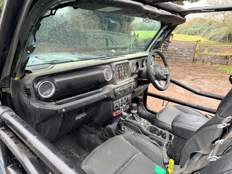 Used Jeep Wrangler 2023 for sale - 77387838: Photo 9