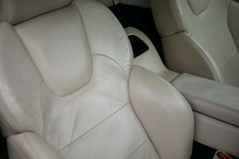 Used Aston Martin Vanquish 2003 for sale - 76318415: Photo 10