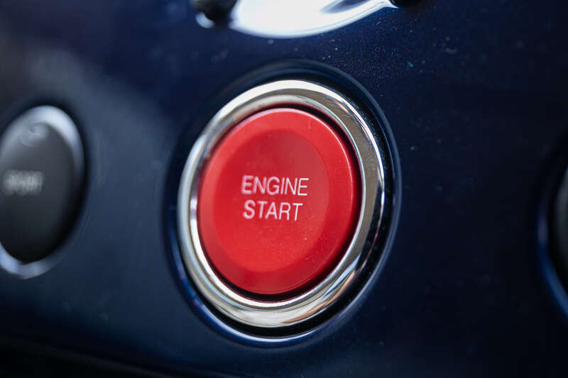 Used Aston Martin Vanquish 2003 for sale - 76318415: Photo 15