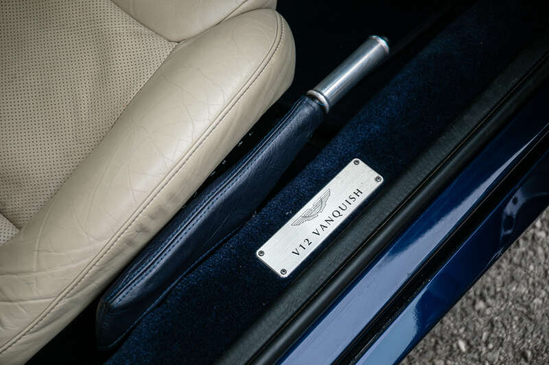 Used Aston Martin Vanquish 2003 for sale - 76318415: Photo 19
