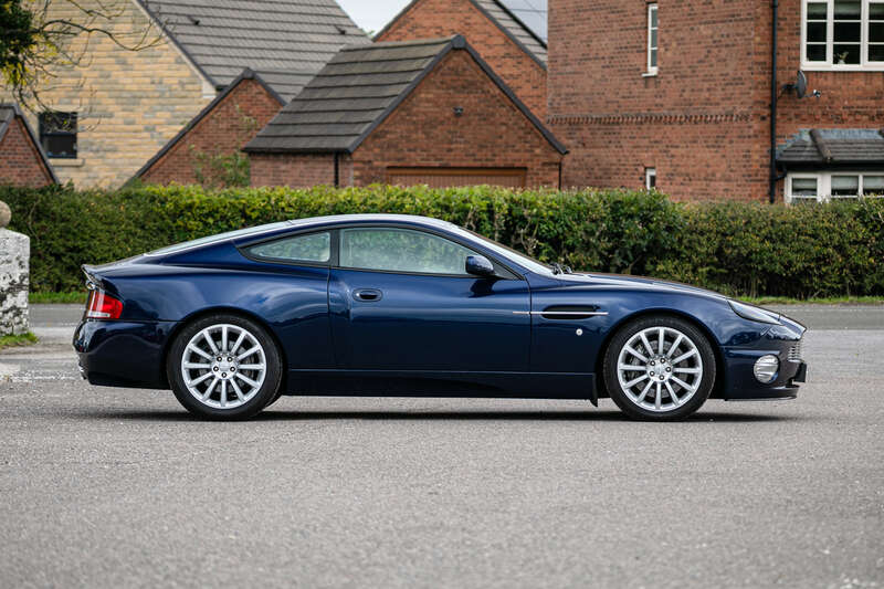 Used Aston Martin Vanquish 2003 for sale - 76318415: Photo 5