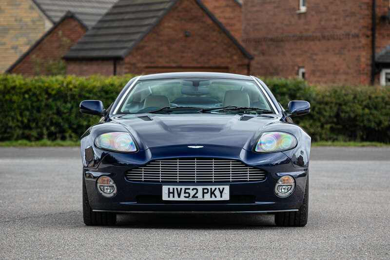 Used Aston Martin Vanquish 2003 for sale - 76318415: Photo 6
