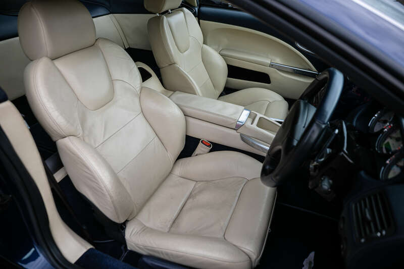 Used Aston Martin Vanquish 2003 for sale - 76318415: Photo 9