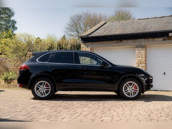 Used Porsche Cayenne 2012 for sale - 78385129: Photo