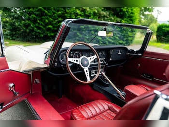 Used Jaguar E-Type 1971 for sale - 79117390: Photo