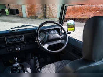 Used Land Rover Defender 1999 for sale - 78363535: Photo