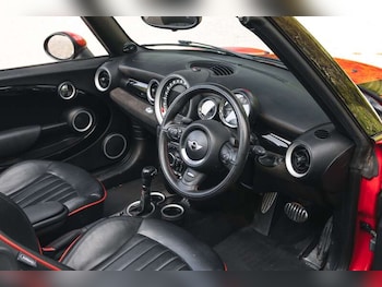 Used MINI Convertible 2015 for sale - 78518037: Photo