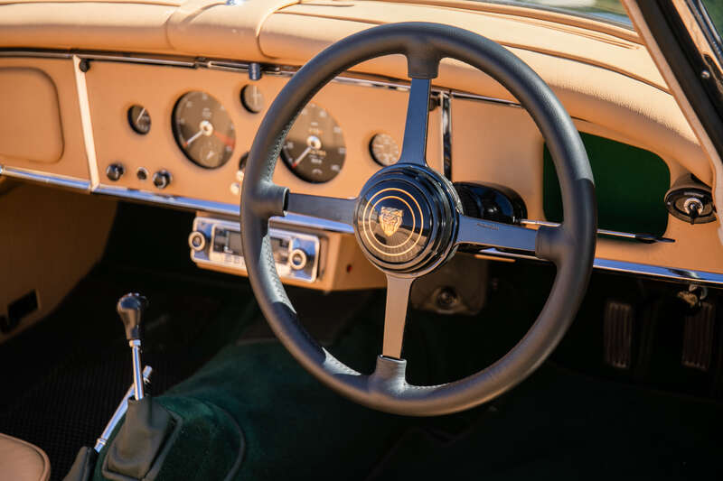 Used Jaguar XK 2015 for sale - 76073657: Photo 10