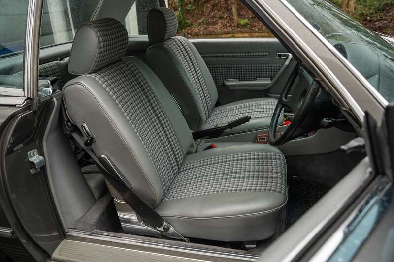 Used Mercedes-Benz 280 SL 1985 for sale - 77426235: Photo 17