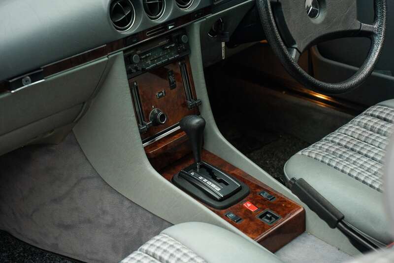 Used Mercedes-Benz 280 SL 1985 for sale - 77426235: Photo 21