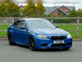 2014 - M5 4dr DCT