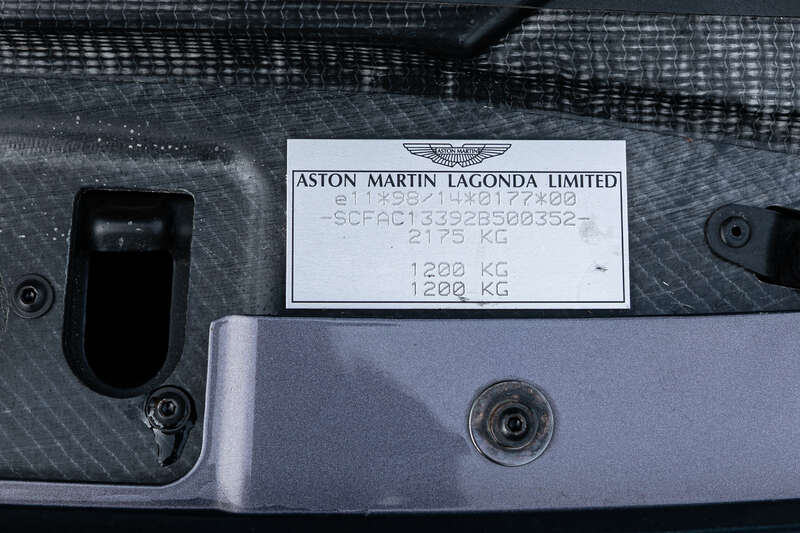 Used Aston Martin Vanquish 2002 for sale - 76315582: Photo 14