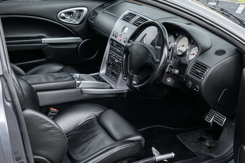 Used Aston Martin Vanquish 2002 for sale - 76315582: Photo 2