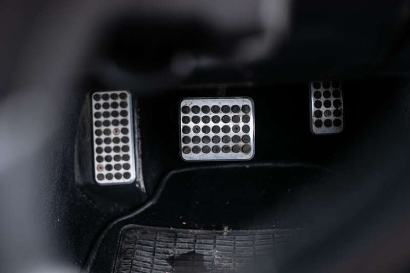 Used Aston Martin Vanquish 2002 for sale - 76315582: Photo 25
