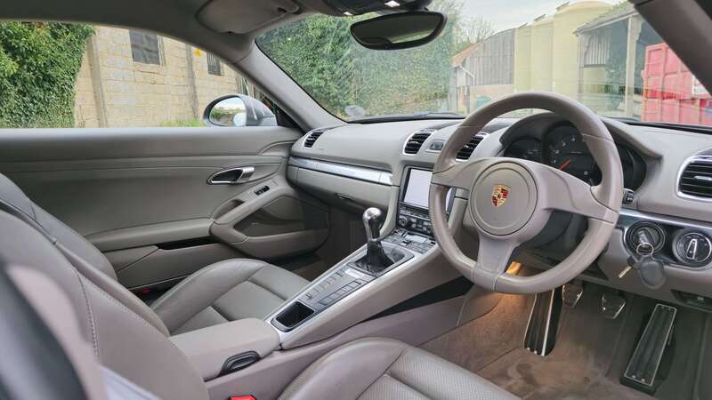 Used Porsche Cayman for sale - 76473942: Photo 2