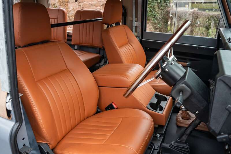 Used Land Rover Defender 90 1997 for sale - 77321156: Photo 23