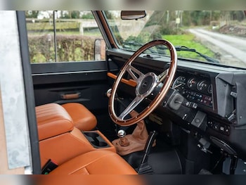 Used Land Rover Defender 90 1997 for sale - 77321156: Photo