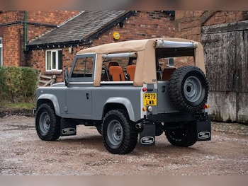 Used Land Rover Defender 90 1997 for sale - 77321156: Photo