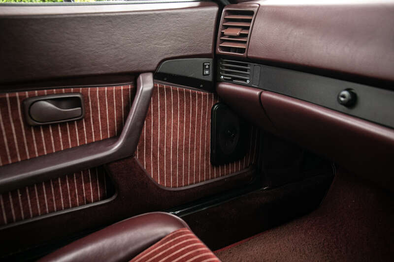 Used Porsche 944 for sale - 76315580: Photo 19