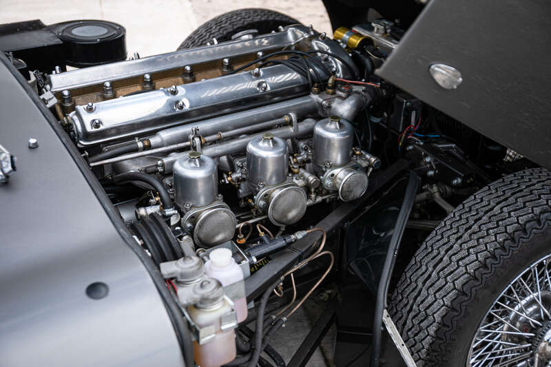 Used Jaguar E-Type 2021 for sale - 76248380: Photo 3