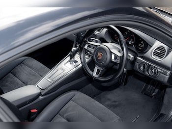 Used Porsche Cayman 2019 for sale - 78685505: Photo