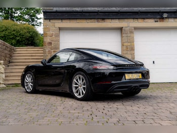 Used Porsche Cayman 2019 for sale - 78685505: Photo