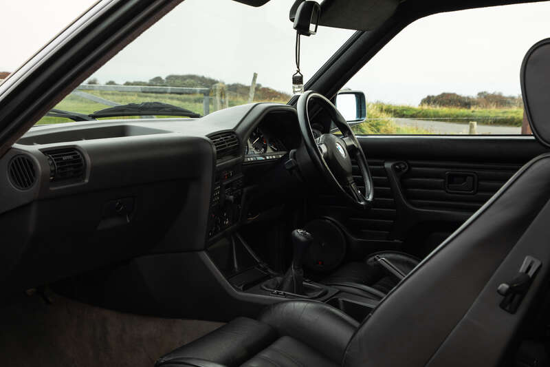 Used BMW 3 Series for sale - 78136798: Photo 2