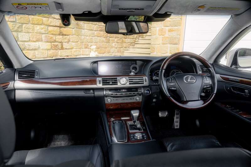 Used Lexus LS 2024 for sale - 77613128: Photo 2
