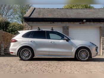 Used Porsche Cayenne 2012 for sale - 78385140: Photo