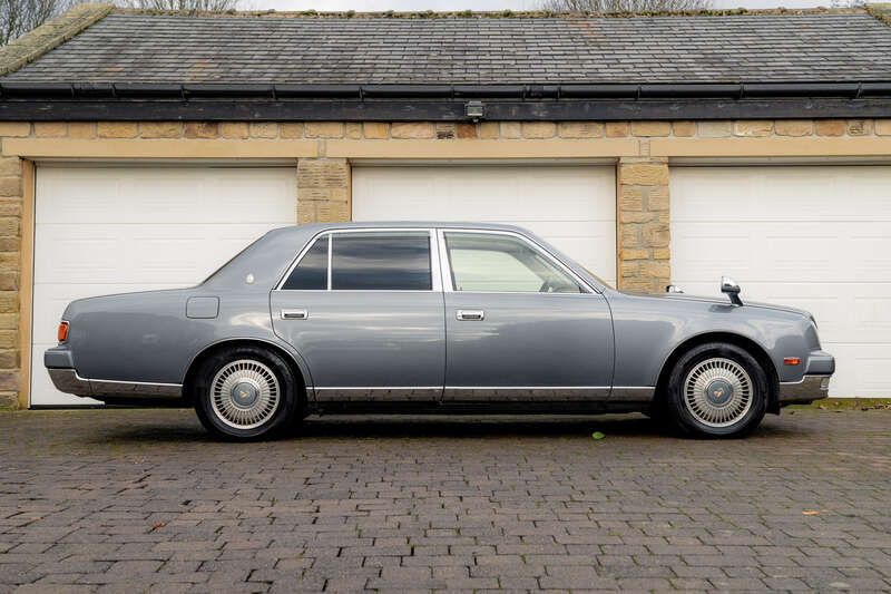 Used Toyota Century for sale - 77626347: Photo 4