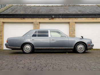 Used Toyota Century 2014 for sale - 77626347: Photo