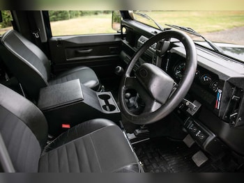 Used Land Rover Defender 2003 for sale - 75460186: Photo