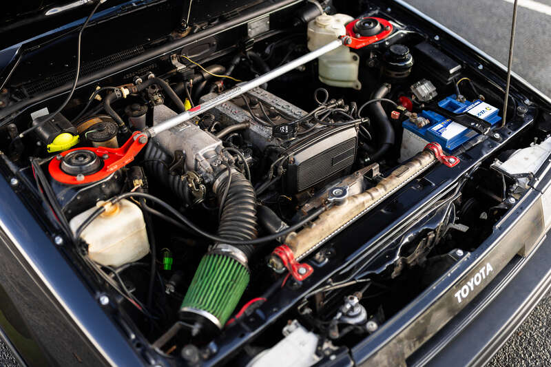 Used Toyota Corolla 2010 for sale - 76350325: Photo 3