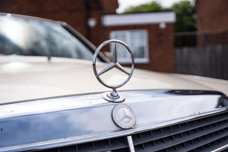 Used Mercedes-Benz 190 1991 for sale - 76095543: Photo 25