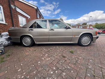 Used Mercedes-Benz 190 1991 for sale - 76095543: Photo