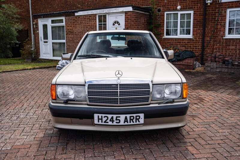Used Mercedes-Benz 190 1991 for sale - 76095543: Photo 9