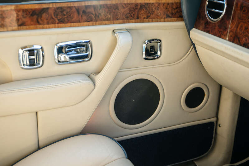 Used Bentley Azure 1996 for sale - 78073570: Photo 19