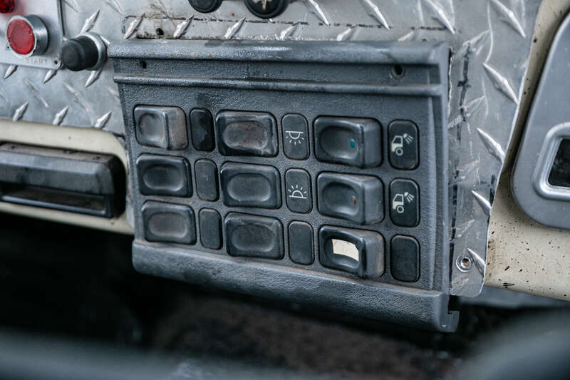 Used Toyota Land Cruiser for sale - 77456635: Photo 14