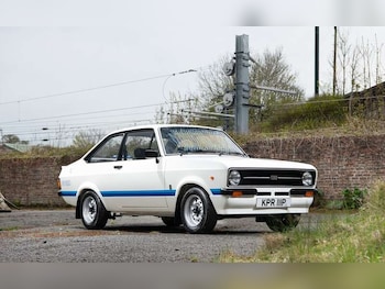 1975 - Saloon
