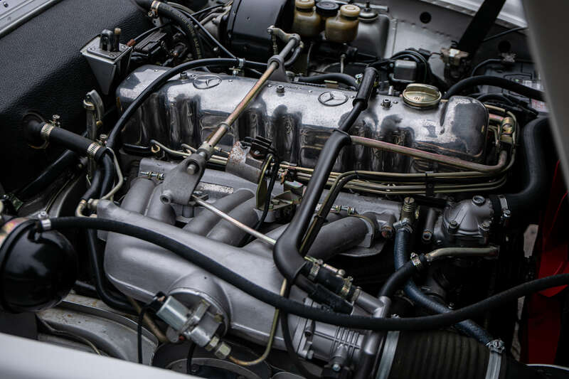 Used Mercedes-Benz 280 SL 2020 for sale - 77280102: Photo 17